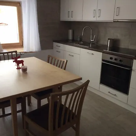Apartment Huber Hus *