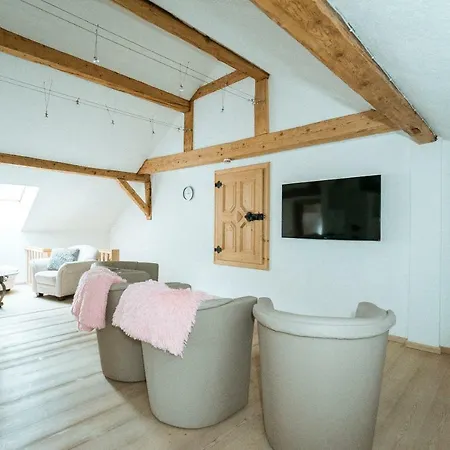 Huber Hus Apartment *