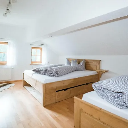 Huber Hus Apartment *