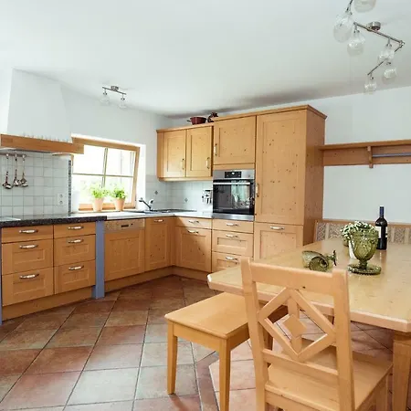 Huber Hus Apartment
