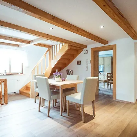 Huber Hus Apartment