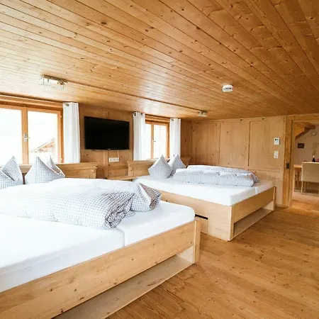 Apartment Huber Hus *
