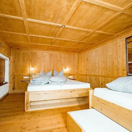 Apartment Huber Hus