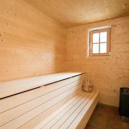 Apartment Huber Hus *