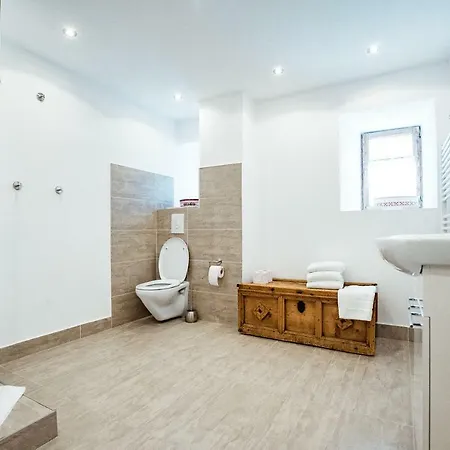 Apartment Huber Hus *