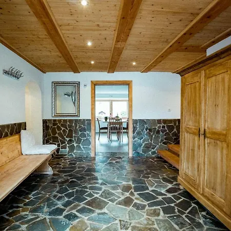 Apartment Huber Hus *